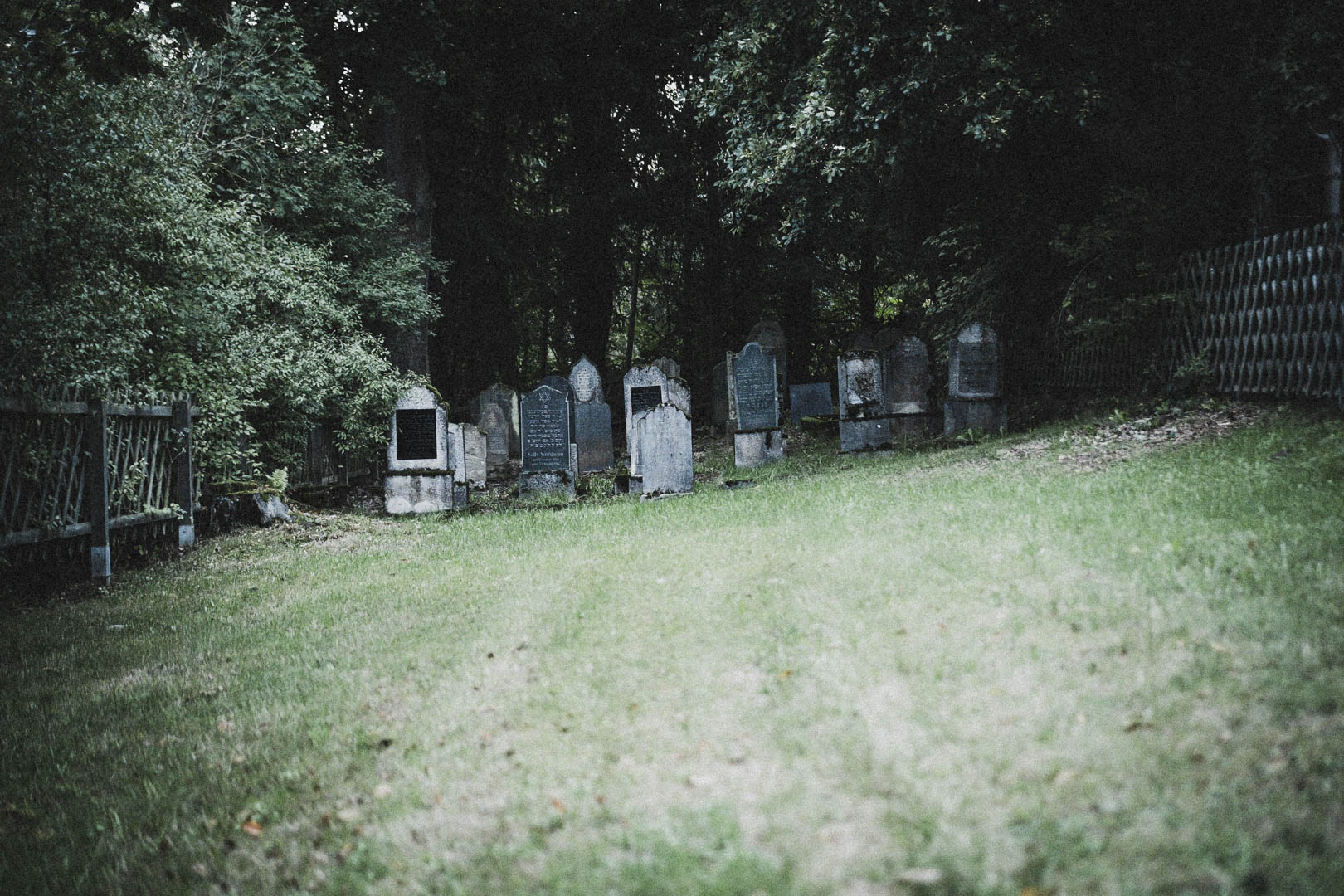 Breitenbach am Herzberg, Jüdischer Friedhof